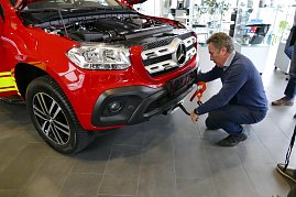 &Uuml;bergabe des Kommando-Einsatzwagens 