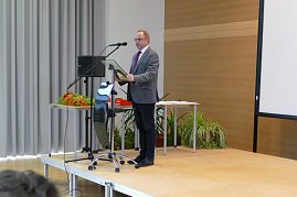 Zeugnisübergabe an unsere Mechatroniker-Gesellen