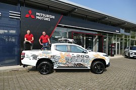 Carsten Hildebrand und Frank Hepold sind die Mitsubishi-Verkäufer in Göttingen.