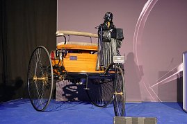 Willkommen im neuen Mercedes-Benz-Autohaus der Peter-Gruppe in Wittenberg!