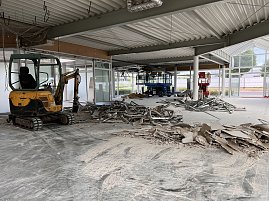 Entwicklung auf der Baustelle des neuen Mercedes-Benz-Centers in Nordhausen 