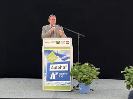 Feierliche Er&ouml;ffnung des Autohofs an der A38/Werther