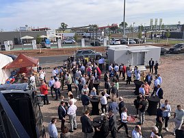 Feierliche Er&ouml;ffnung des Autohofs an der A38/Werther