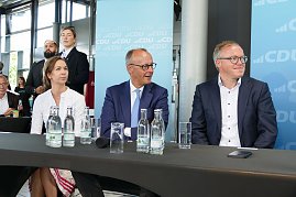 Spannende politische Diskussionen bei CDU-Veranstaltung im Autohaus