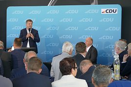 Spannende politische Diskussionen bei CDU-Veranstaltung im Autohaus
