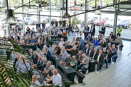 Spannende politische Diskussionen bei CDU-Veranstaltung im Autohaus