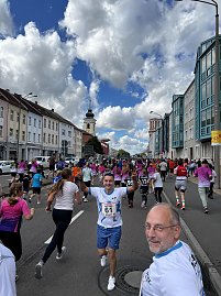 Bilder von den Impressionen am Stand, am Streckenrand und vom Läuferteam.