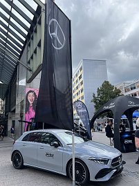Bilder von den Impressionen am Stand, am Streckenrand und vom Läuferteam.