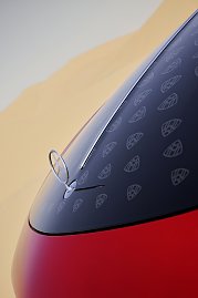 Der neue Mercedes-Maybach SL 680 Monogram Series in verschiedenen Perspektiven sowohl im Red Ambiance, als auch im White Ambiance