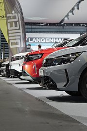 Fahrzeugreihe auf der Automesse
