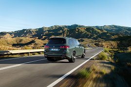 Der neue Mercedes-Benz GLS von hinten.