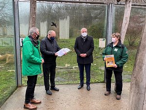 Impressionen aus dem Th&uuml;ringer Zoopark Erfurt und der &Uuml;bergabe der Patenschaftsurkurden.