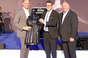 Willkommen im neuen Mercedes-Benz-Autohaus der Peter-Gruppe in Wittenberg!