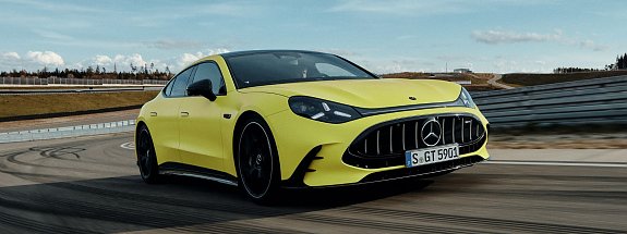 Das neue Mercedes-AMG GT 4-T&uuml;rer Coup&eacute; (Mercedes-Benz AG)