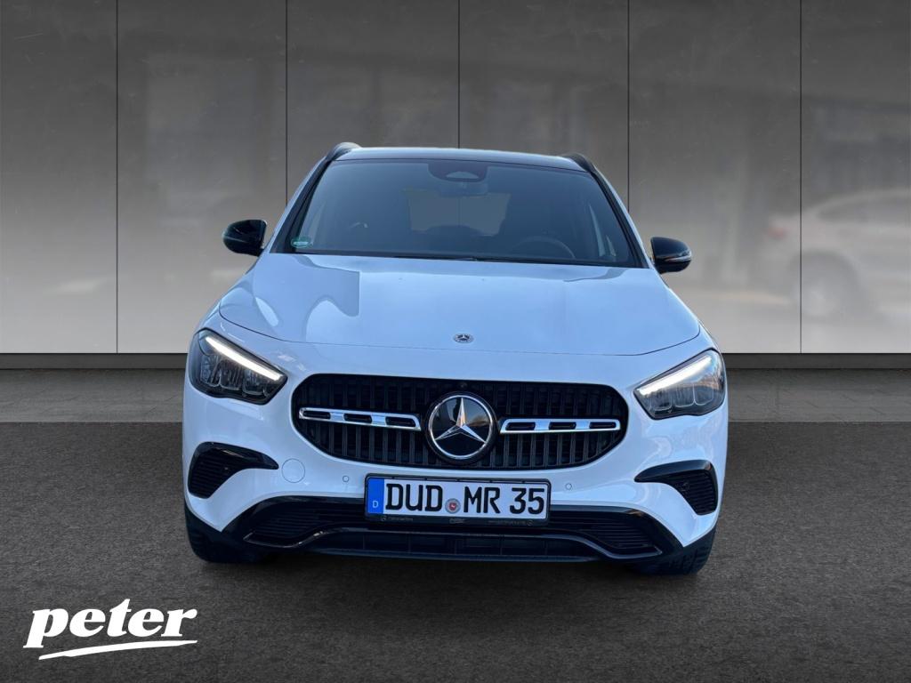 Mercedes-Benz GLA 220 d 4MATIC PROGRESSIV+NIGHT+WINTER+18+AHK Mercedes-Benz GLA 220 d 4MATIC PROGRESSIV+NIGHT+WINTER+18+AHK