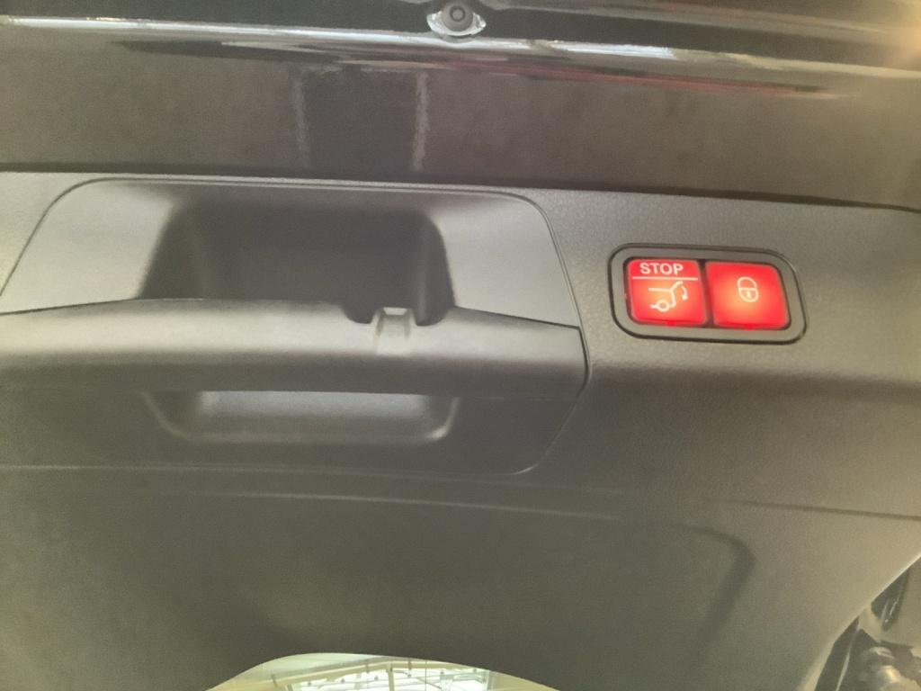 Mercedes-Benz GLB 220 4MATIC AMG+NIGHT+20+MULTIBEAM+AHK+360°+ Mercedes-Benz GLB 220 4MATIC AMG+NIGHT+20+MULTIBEAM+AHK+360°+