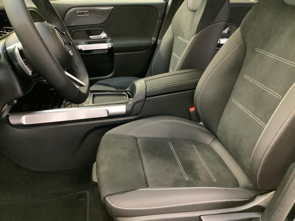 Mercedes-Benz GLB 220 4MATIC AMG+NIGHT+20+MULTIBEAM+AHK+360°+ Mercedes-Benz GLB 220 4MATIC AMG+NIGHT+20+MULTIBEAM+AHK+360°+