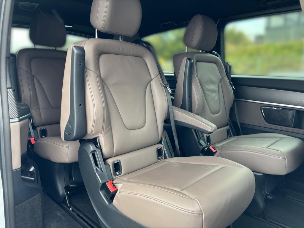 Mercedes-Benz V 300 d AVANTGARDE Lang AMG/360°/Burmester Mercedes-Benz V 300 d AVANTGARDE Lang AMG/360°/Burmester