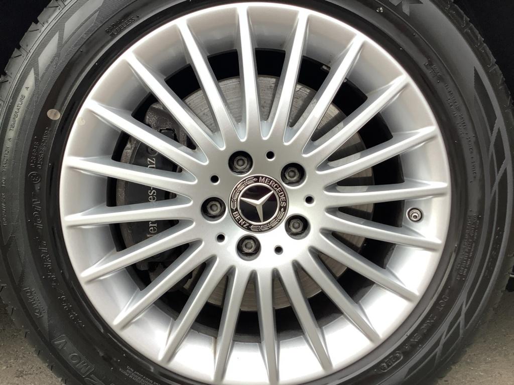 Mercedes-Benz V 220 d STYLE Lang Widescreen/MultiBeam/AHK Mercedes-Benz V 220 d STYLE Lang Widescreen/MultiBeam/AHK