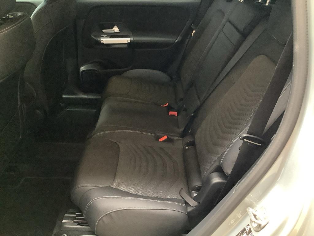 Mercedes-Benz GLB 200 d PROGRESSIVE+18+KEYLESS-GO+MULTIBEAM Mercedes-Benz GLB 200 d PROGRESSIVE+18+KEYLESS-GO+MULTIBEAM