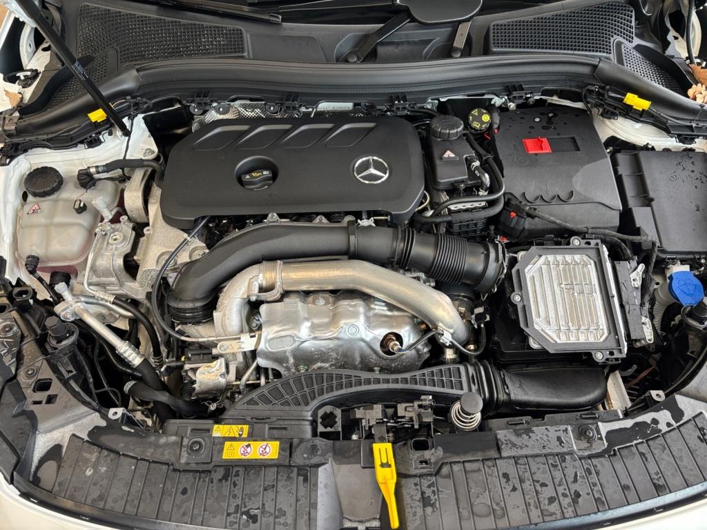 Mercedes-Benz GLA 220 4MATIC +PROGRESSIVE+MULTIBEAM+MBUX+AHK+ Mercedes-Benz GLA 220 4MATIC +PROGRESSIVE+MULTIBEAM+MBUX+AHK+