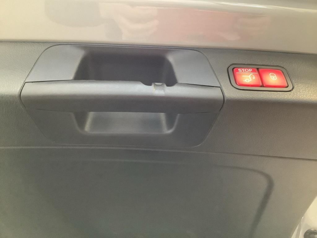 Mercedes-Benz GLB 220 4MATIC +AMG-Styling+MULTIBEAM+NIGHT+20+ Mercedes-Benz GLB 220 4MATIC +AMG-Styling+MULTIBEAM+NIGHT+20+