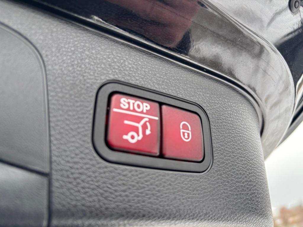 Mercedes-Benz EQC 400 4M AMG/19/Multibeam/Head-up/360°Kamera/ Mercedes-Benz EQC 400 4M AMG/19/Multibeam/Head-up/360°Kamera/