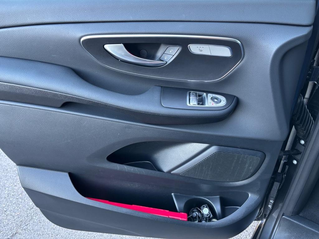 Mercedes-Benz V 250 d STYLE Lang Widescreen/MultiBeam/AHK2.5t Mercedes-Benz V 250 d STYLE Lang Widescreen/MultiBeam/AHK2.5t