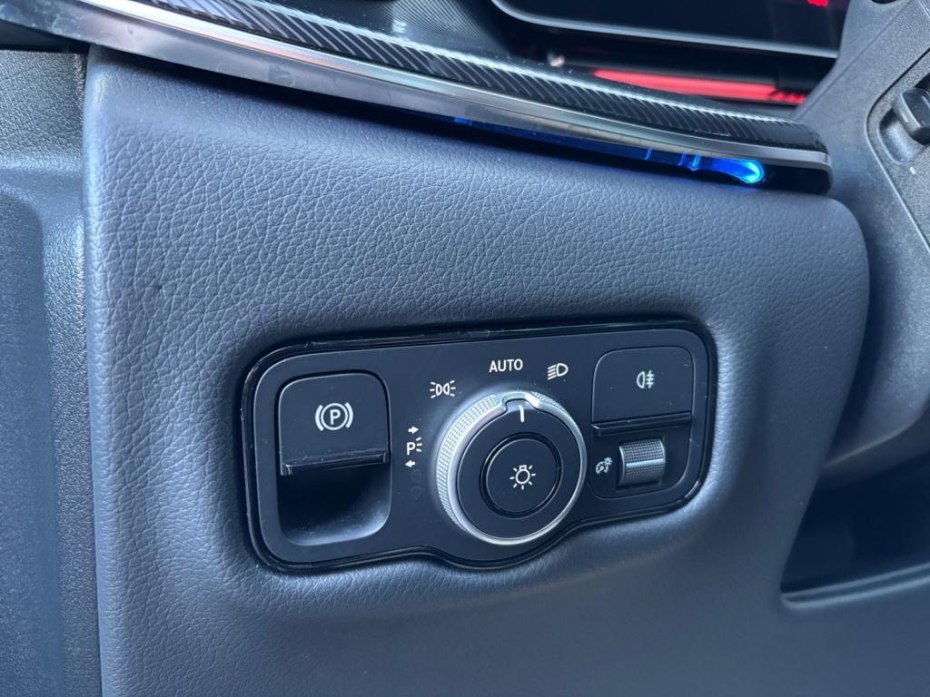 Mercedes-Benz V 250 d STYLE Lang Widescreen/MultiBeam/AHK2.5t Mercedes-Benz V 250 d STYLE Lang Widescreen/MultiBeam/AHK2.5t