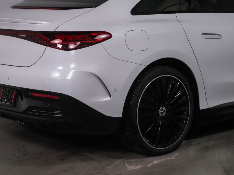 Mercedes-Benz EQE 300 AMG/Edition/Night/21/Digital/Panorama-D Mercedes-Benz EQE 300 AMG/Edition/Night/21/Digital/Panorama-D