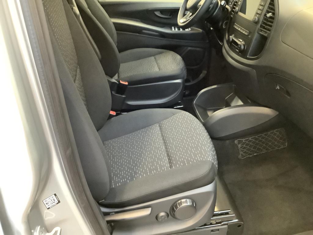 Mercedes-Benz eVito 126 Tourer/extralang /4-Sitzreihen/Distr. Mercedes-Benz eVito 126 Tourer/extralang /4-Sitzreihen/Distr.