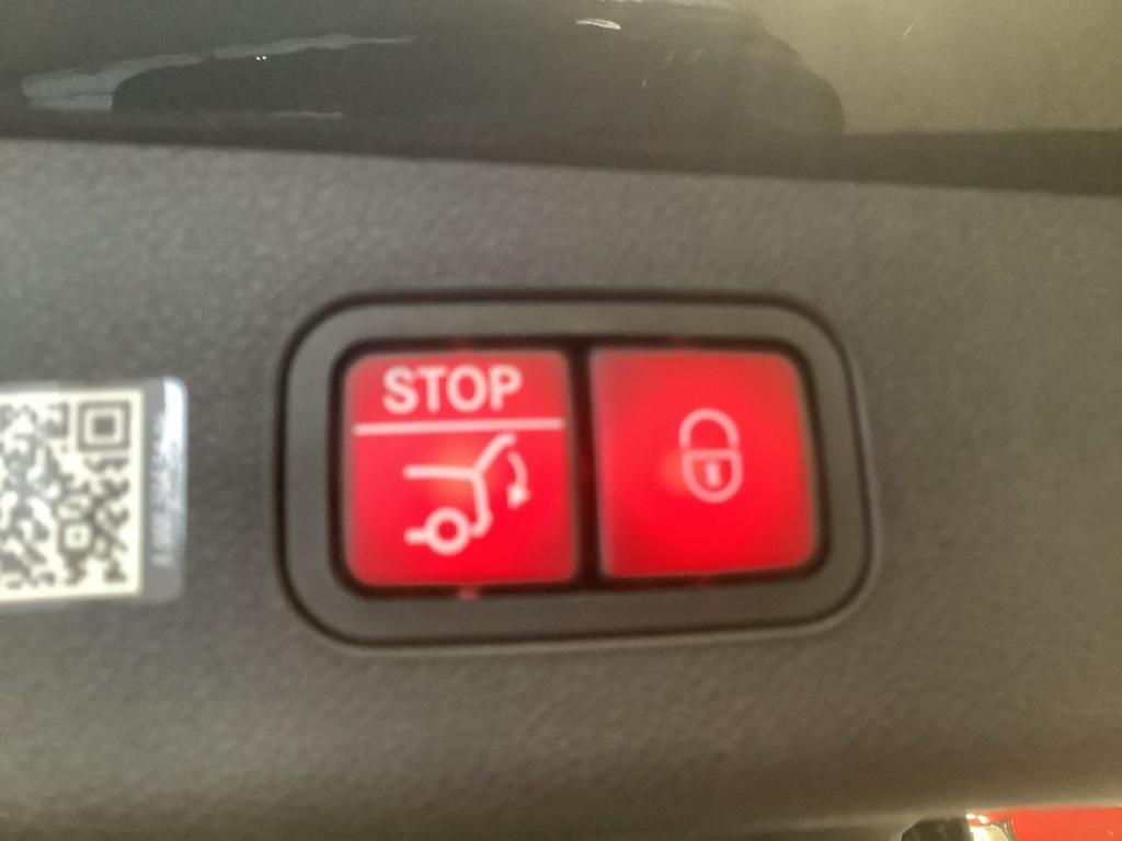 Mercedes-Benz E 450 d 4MATIC T-Modell AMG+9G+DIGITAGLIGHT+AHK+ Mercedes-Benz E 450 d 4MATIC T-Modell AMG+9G+DIGITAGLIGHT+AHK+