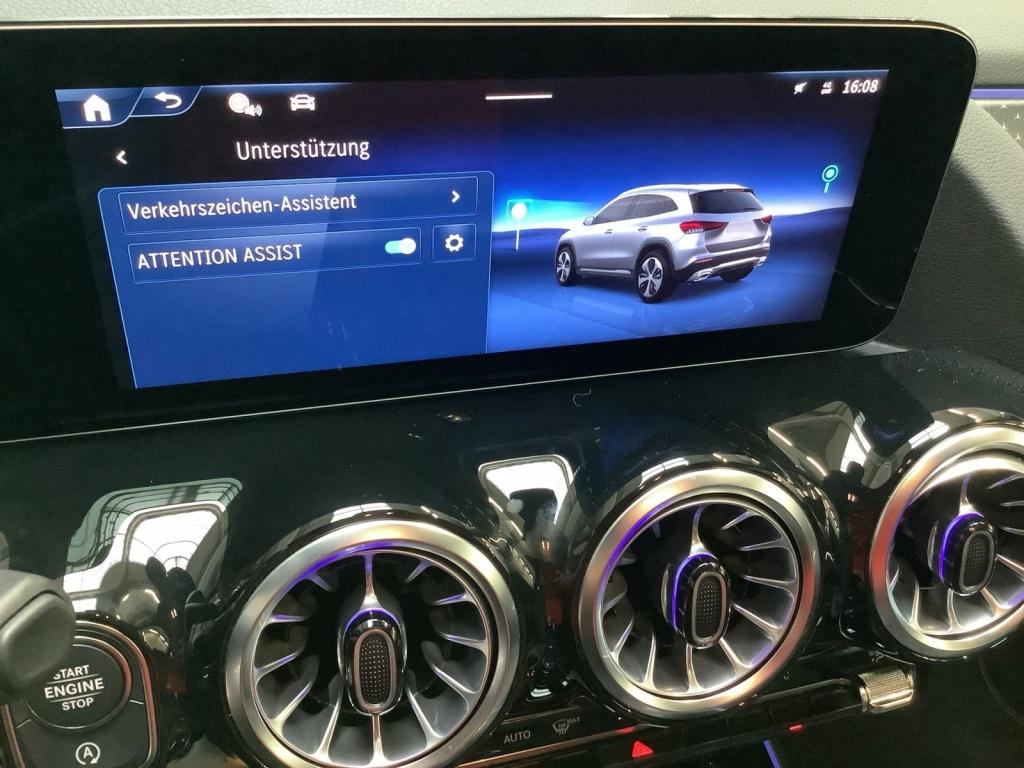 Mercedes-Benz GLA 200 MBUX+MBeam+Night+Ambiente+Fahrassist+LED Mercedes-Benz GLA 200 MBUX+MBeam+Night+Ambiente+Fahrassist+LED