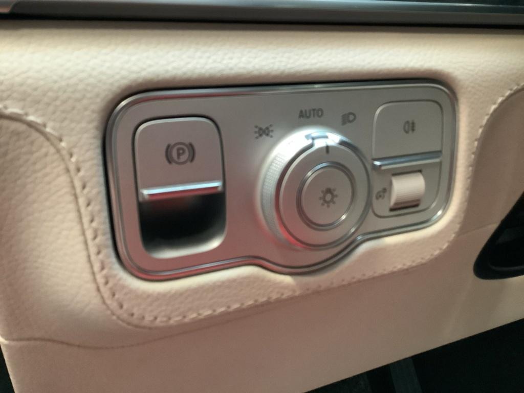 Mercedes-Benz GLE 450 4MATIC AMG+NIGHT+19+KEYLESS+MULTIBEAM Mercedes-Benz GLE 450 4MATIC AMG+NIGHT+19+KEYLESS+MULTIBEAM