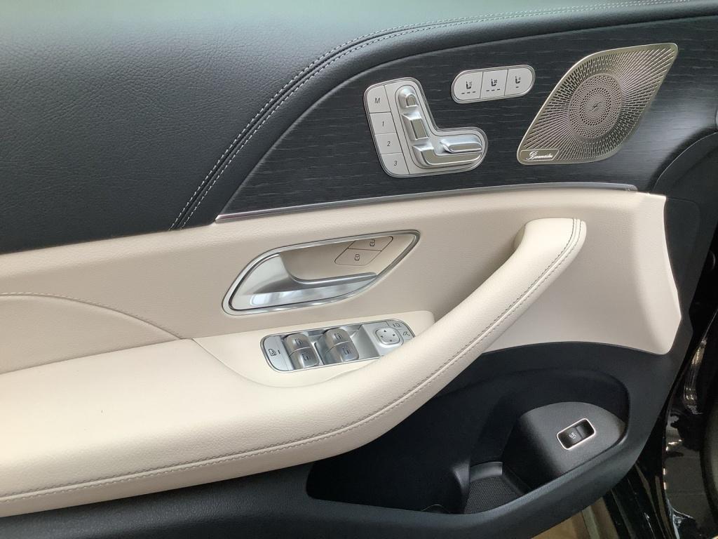 Mercedes-Benz GLE 450 4MATIC AMG+NIGHT+19+KEYLESS+MULTIBEAM Mercedes-Benz GLE 450 4MATIC AMG+NIGHT+19+KEYLESS+MULTIBEAM