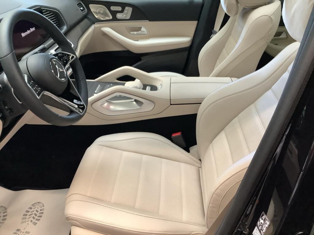 Mercedes-Benz GLE 450 4MATIC AMG+NIGHT+19+KEYLESS+MULTIBEAM Mercedes-Benz GLE 450 4MATIC AMG+NIGHT+19+KEYLESS+MULTIBEAM