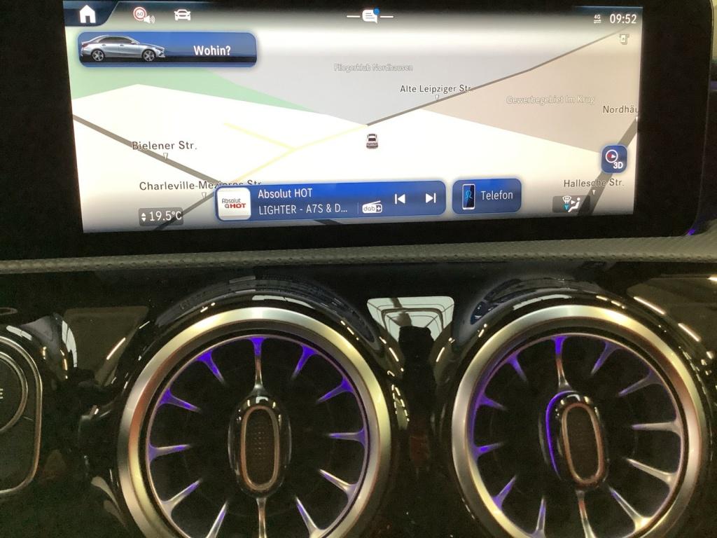 Mercedes-Benz A 200 Limousine AMG+WINTER+18+AHK+MBEAM+KEYLESS Mercedes-Benz A 200 Limousine AMG+WINTER+18+AHK+MBEAM+KEYLESS