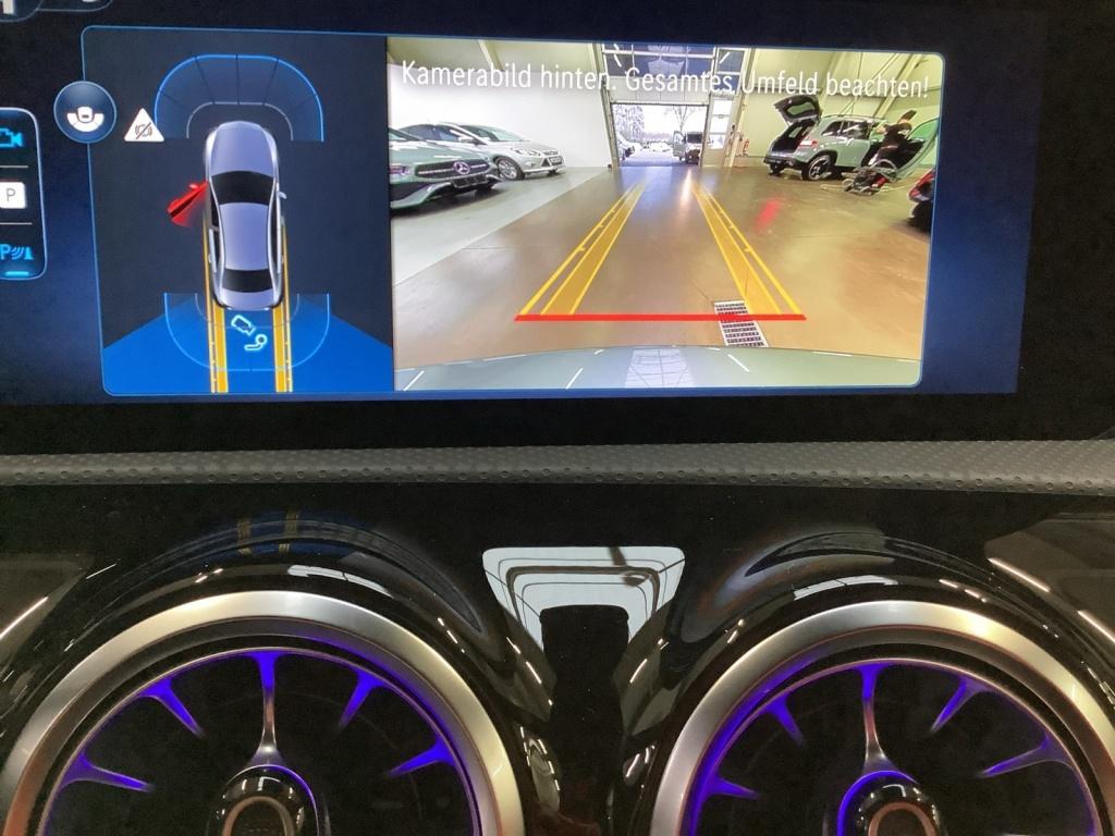 Mercedes-Benz A 200 Limousine AMG+WINTER+18+AHK+MBEAM+KEYLESS Mercedes-Benz A 200 Limousine AMG+WINTER+18+AHK+MBEAM+KEYLESS