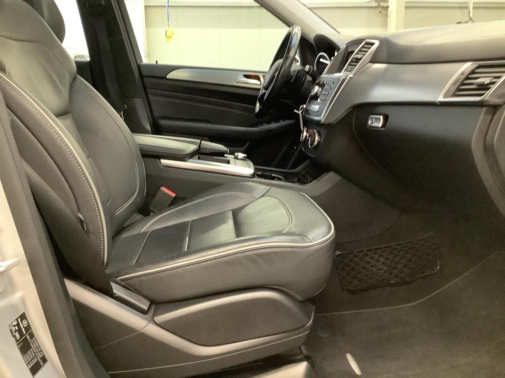 Mercedes-Benz ML 250 BT 4M 7G-Tronic/ILS/Schiebedach/AHK/ Mercedes-Benz ML 250 BT 4M 7G-Tronic/ILS/Schiebedach/AHK/