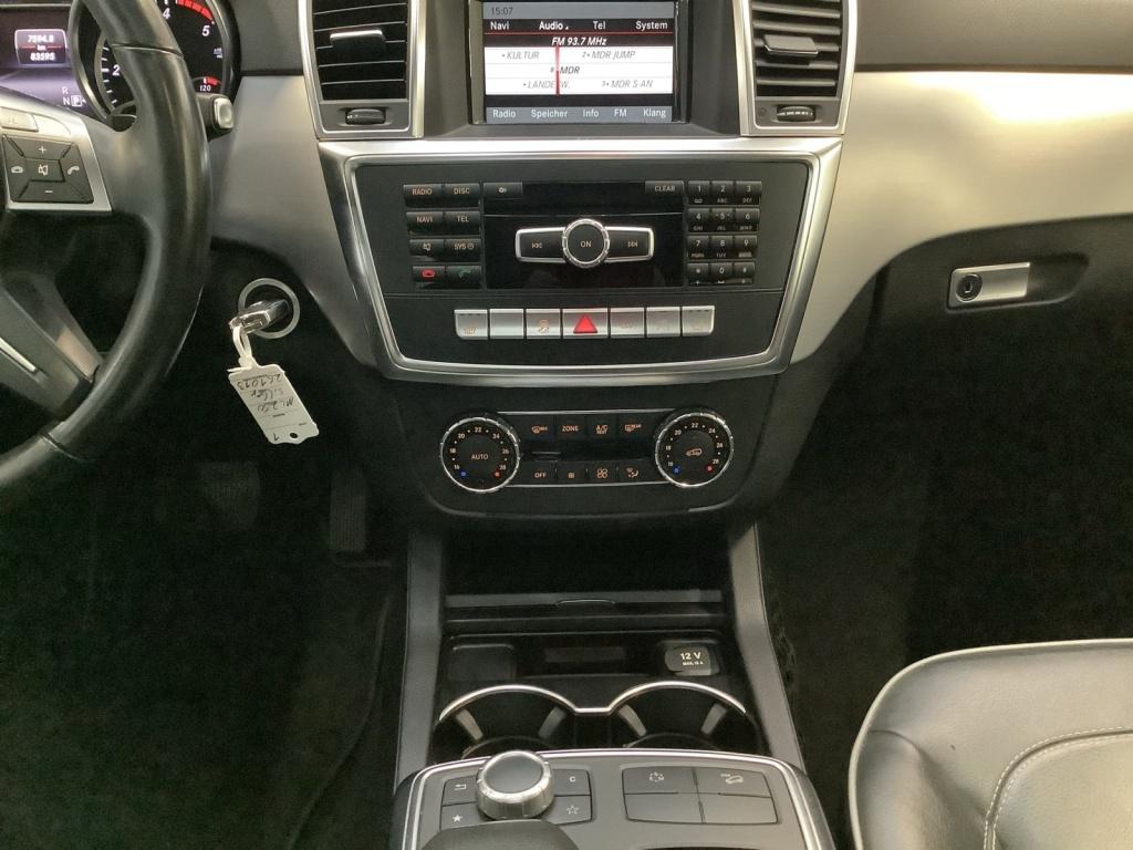 Mercedes-Benz ML 250 BT 4M 7G-Tronic/ILS/Schiebedach/AHK/ Mercedes-Benz ML 250 BT 4M 7G-Tronic/ILS/Schiebedach/AHK/