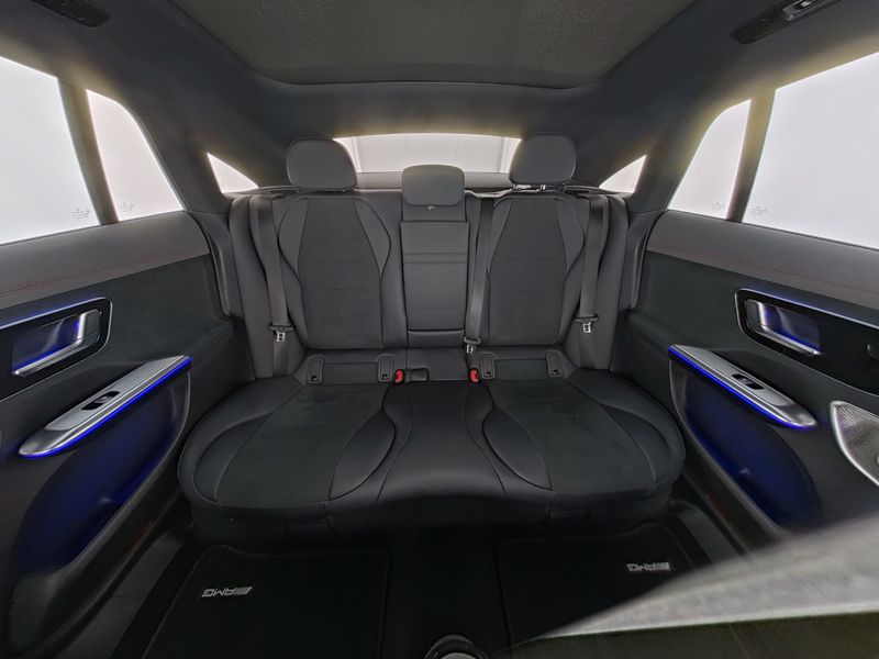 Mercedes-Benz EQE 350 4M AMG/Night/Digital/Hinterachsl./Pano-D Mercedes-Benz EQE 350 4M AMG/Night/Digital/Hinterachsl./Pano-D