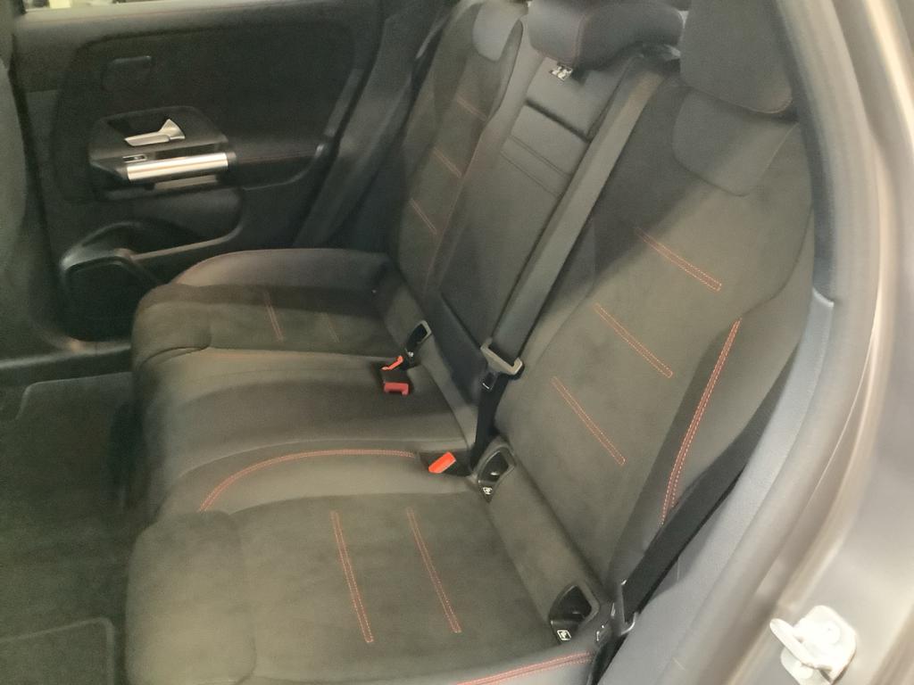 Mercedes-Benz EQA 300 4M AMG/Night/Magno/LED/360°Kamera/AHK/ Mercedes-Benz EQA 300 4M AMG/Night/Magno/LED/360°Kamera/AHK/