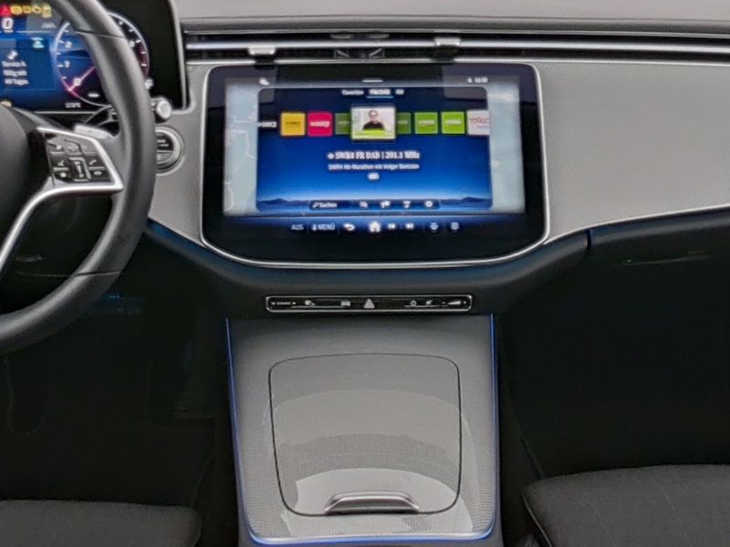 Mercedes-Benz E 200 T Avantgarde/Advanced/LED/Kamera/DAB/AHK/ Mercedes-Benz E 200 T Avantgarde/Advanced/LED/Kamera/DAB/AHK/