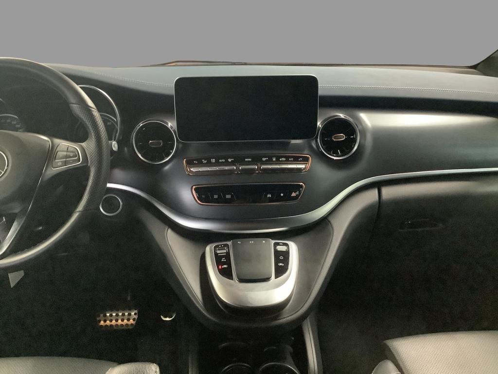 Mercedes-Benz EQV 300 AVANTGARDE Extralang AIRMATIC/Burmester Mercedes-Benz EQV 300 AVANTGARDE Extralang AIRMATIC/Burmester