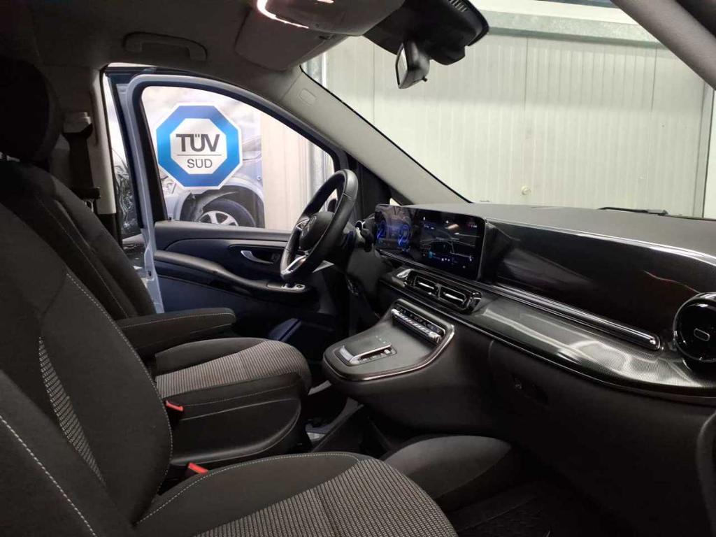 Mercedes-Benz EQV 300 Lang MultiBeam/Distronic/MBUX Mercedes-Benz EQV 300 Lang MultiBeam/Distronic/MBUX