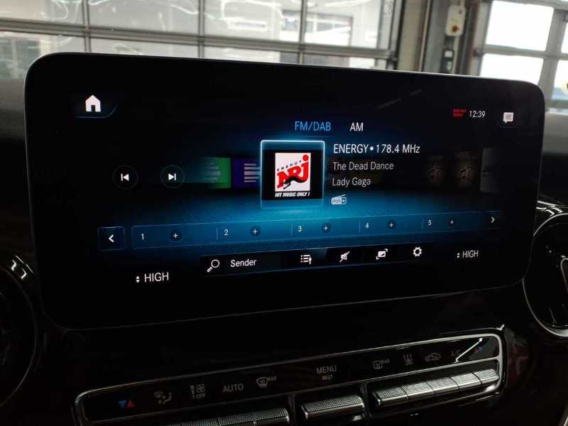 Mercedes-Benz V 300 d Marco Polo 4 Matic Easy UP AHK/Distronic Mercedes-Benz V 300 d Marco Polo 4 Matic Easy UP AHK/Distronic