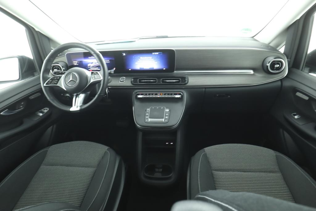 Mercedes-Benz EQV 300 Lang Distronic/MultiBeam LED Mercedes-Benz EQV 300 Lang Distronic/MultiBeam LED