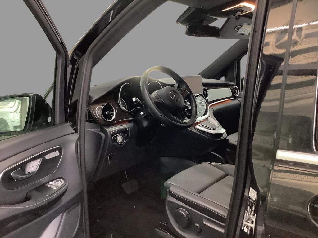 Mercedes-Benz EQV 300 AVANTGARDE Lang Panoramadach/360°Kamera Mercedes-Benz EQV 300 AVANTGARDE Lang Panoramadach/360°Kamera