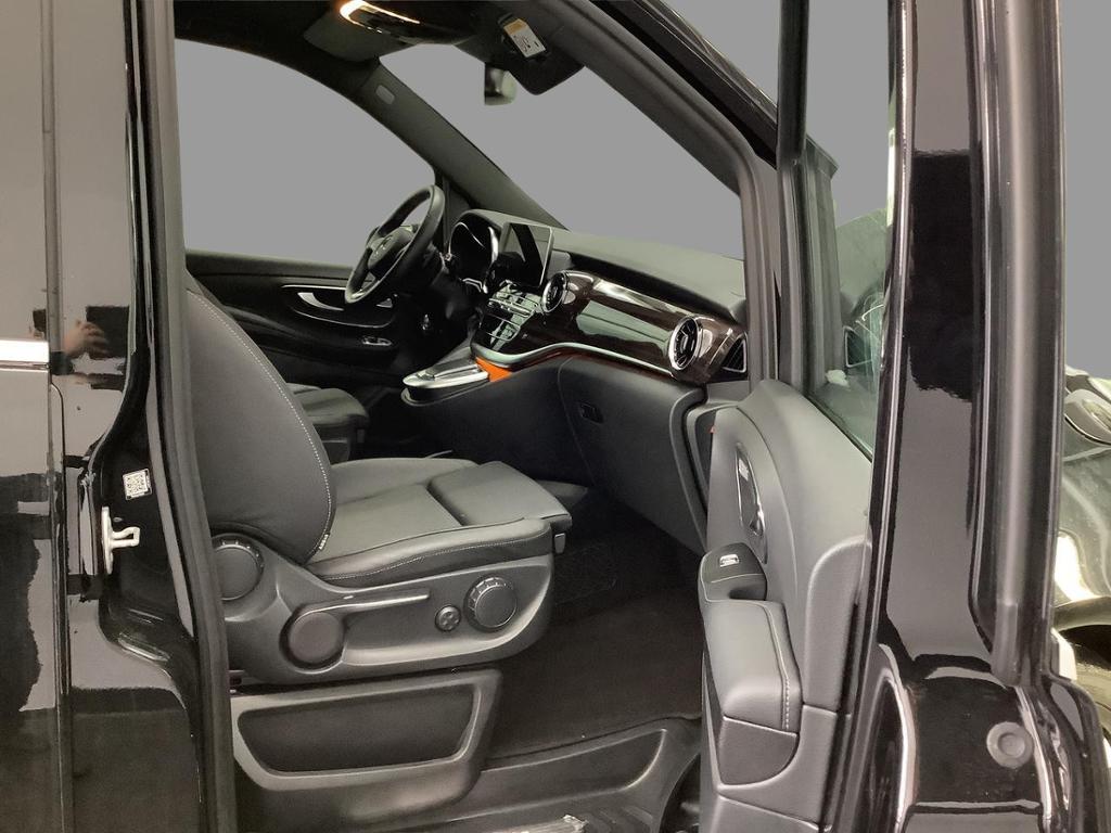 Mercedes-Benz EQV 300 AVANTGARDE Lang Panoramadach/360°Kamera Mercedes-Benz EQV 300 AVANTGARDE Lang Panoramadach/360°Kamera