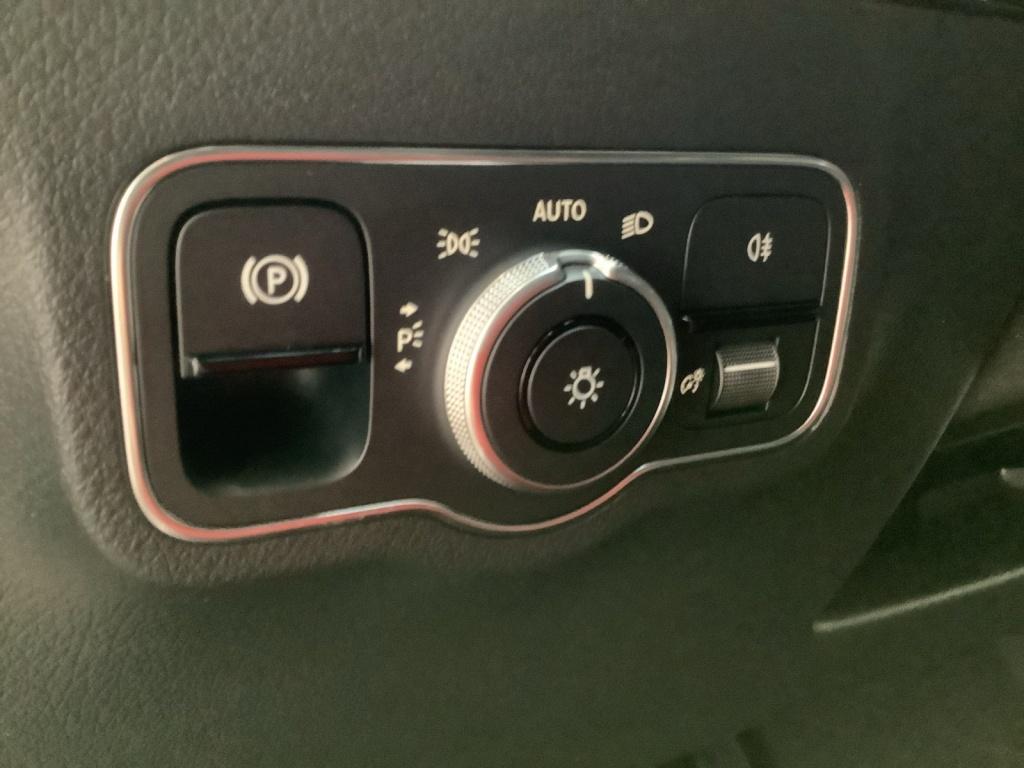 Mercedes-Benz B 220 d LED+17+360°-KAMERA+TEMPOMAT+EASY-PACK Mercedes-Benz B 220 d LED+17+360°-KAMERA+TEMPOMAT+EASY-PACK